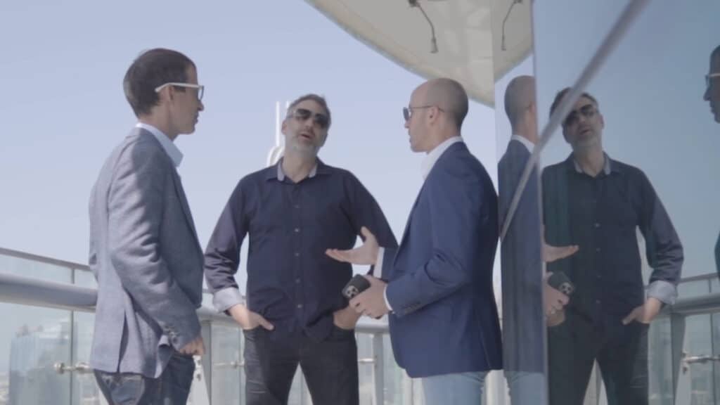 Услуги по Управлению Данными