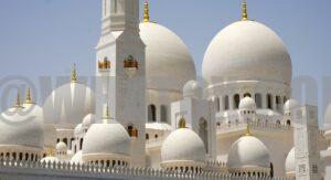 Мечеть шейха Зайда (Sheikh Zayed Grand Mosque) в Абу-Даби — главная достопримечательность столицы ОАЭ